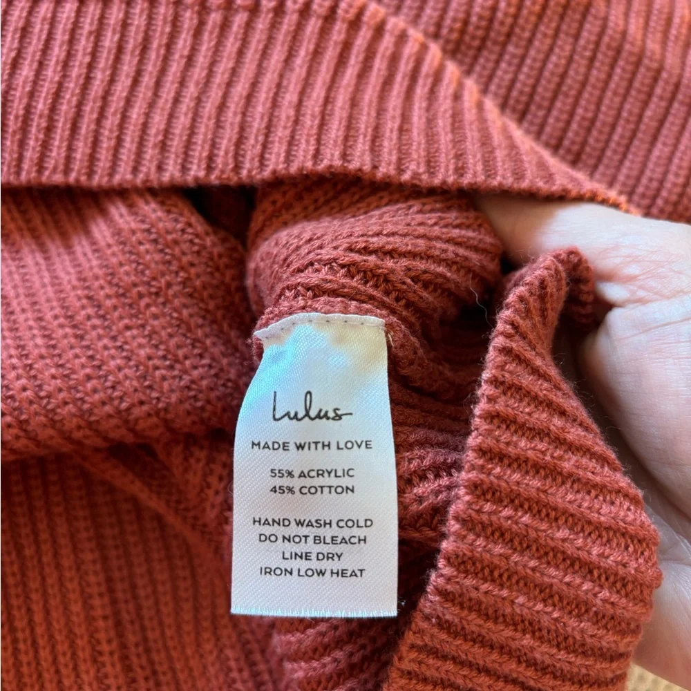 LULUS Women’s Large Deep V-Neck Rust Sweater - Picture 4 of 4